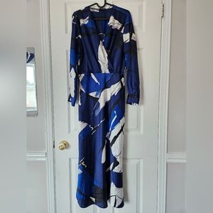 Blue Abstract Print Maxi Dress - V-Neck Long Sleeve